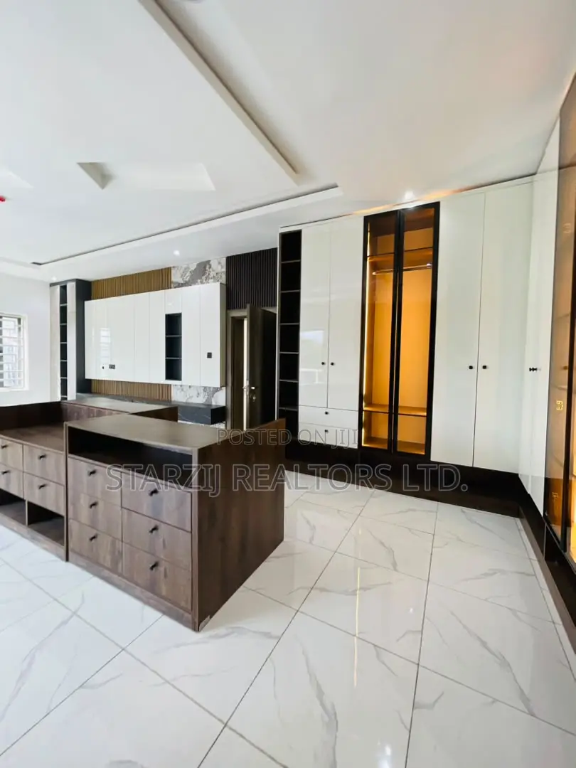 6bdrm Villa in Katampe Extension for sale