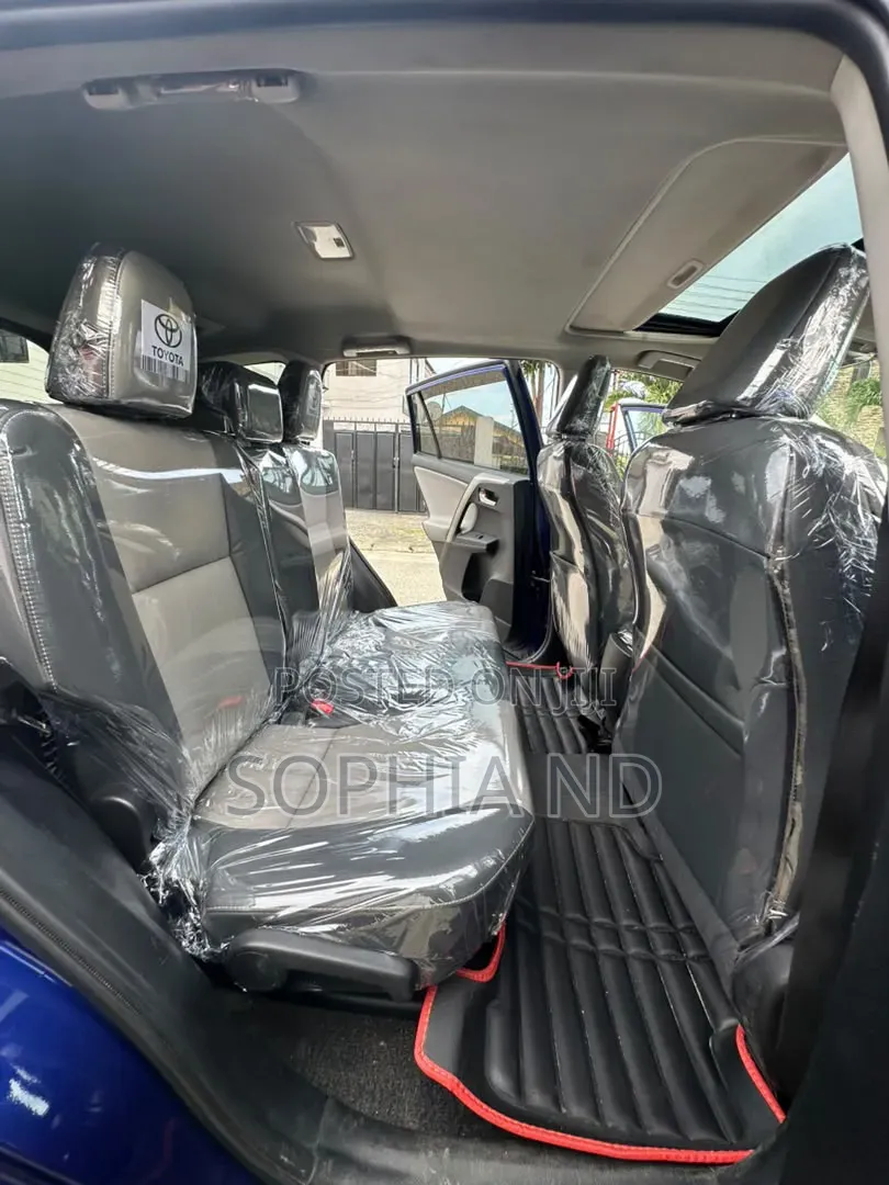 Toyota RAV4 2015 Blue