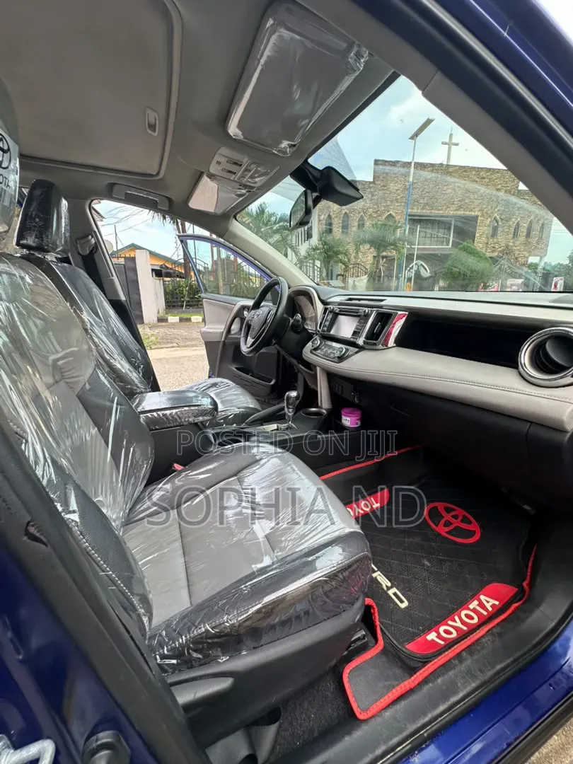 Toyota RAV4 2015 Blue