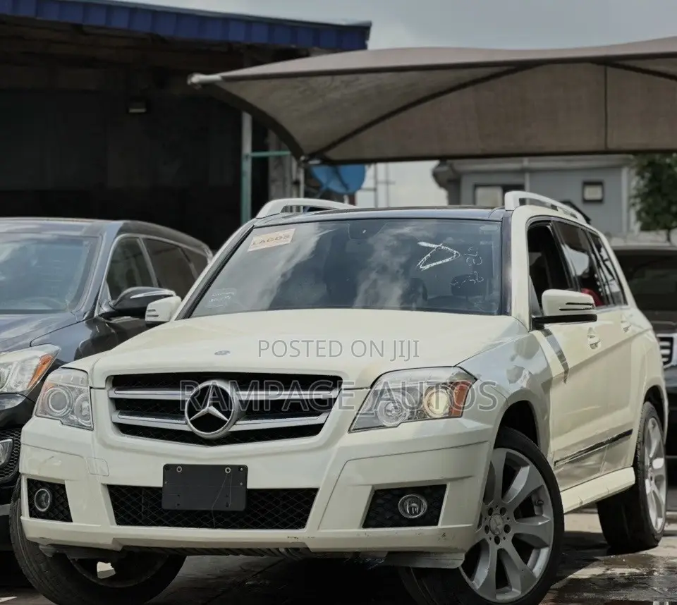 Mercedes-Benz GLK-Class 350 4MATIC 2011 White