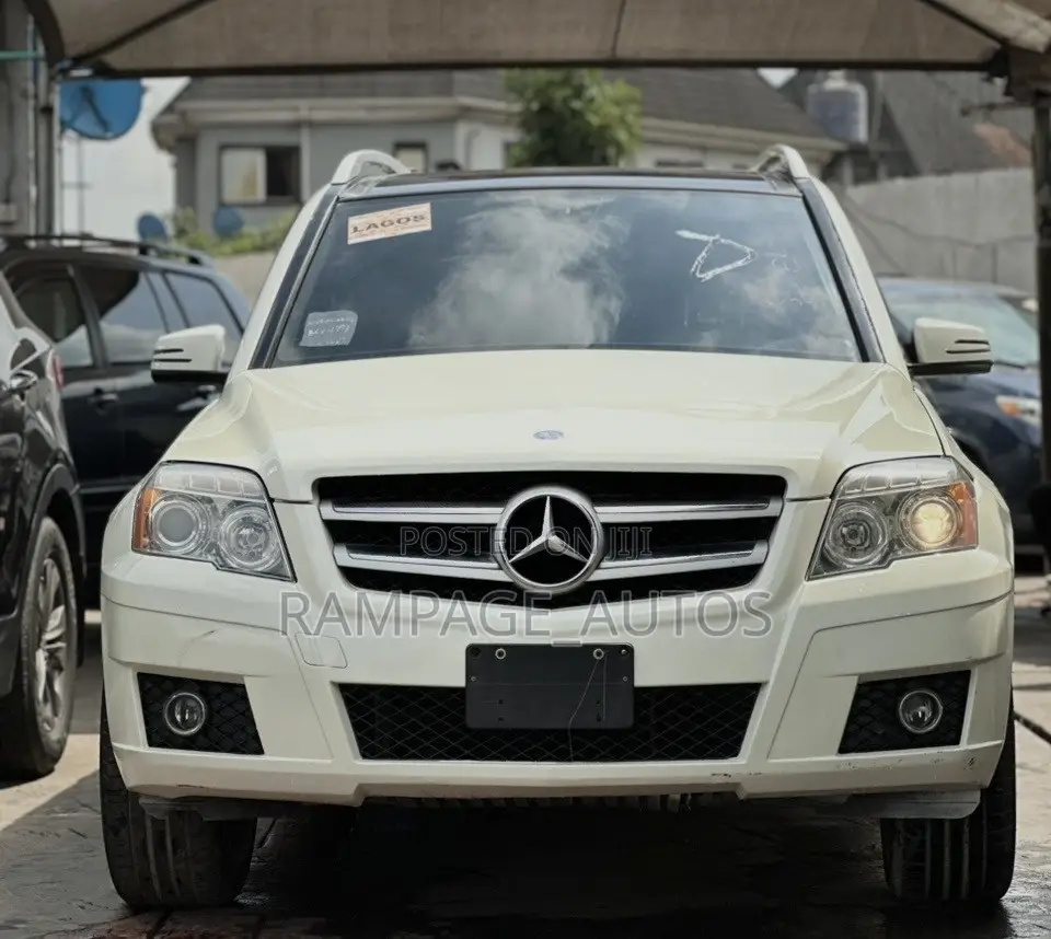 Mercedes-Benz GLK-Class 350 4MATIC 2011 White