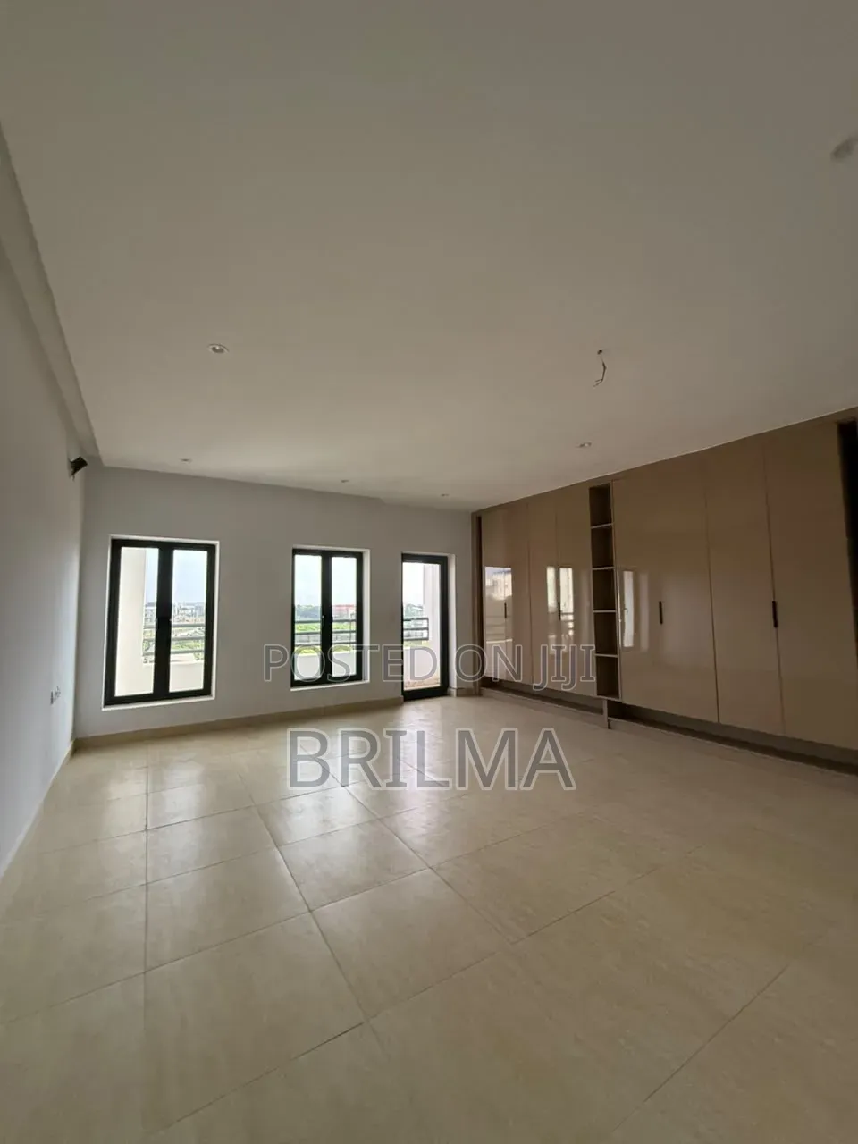 4bdrm Duplex in Jahi for sale