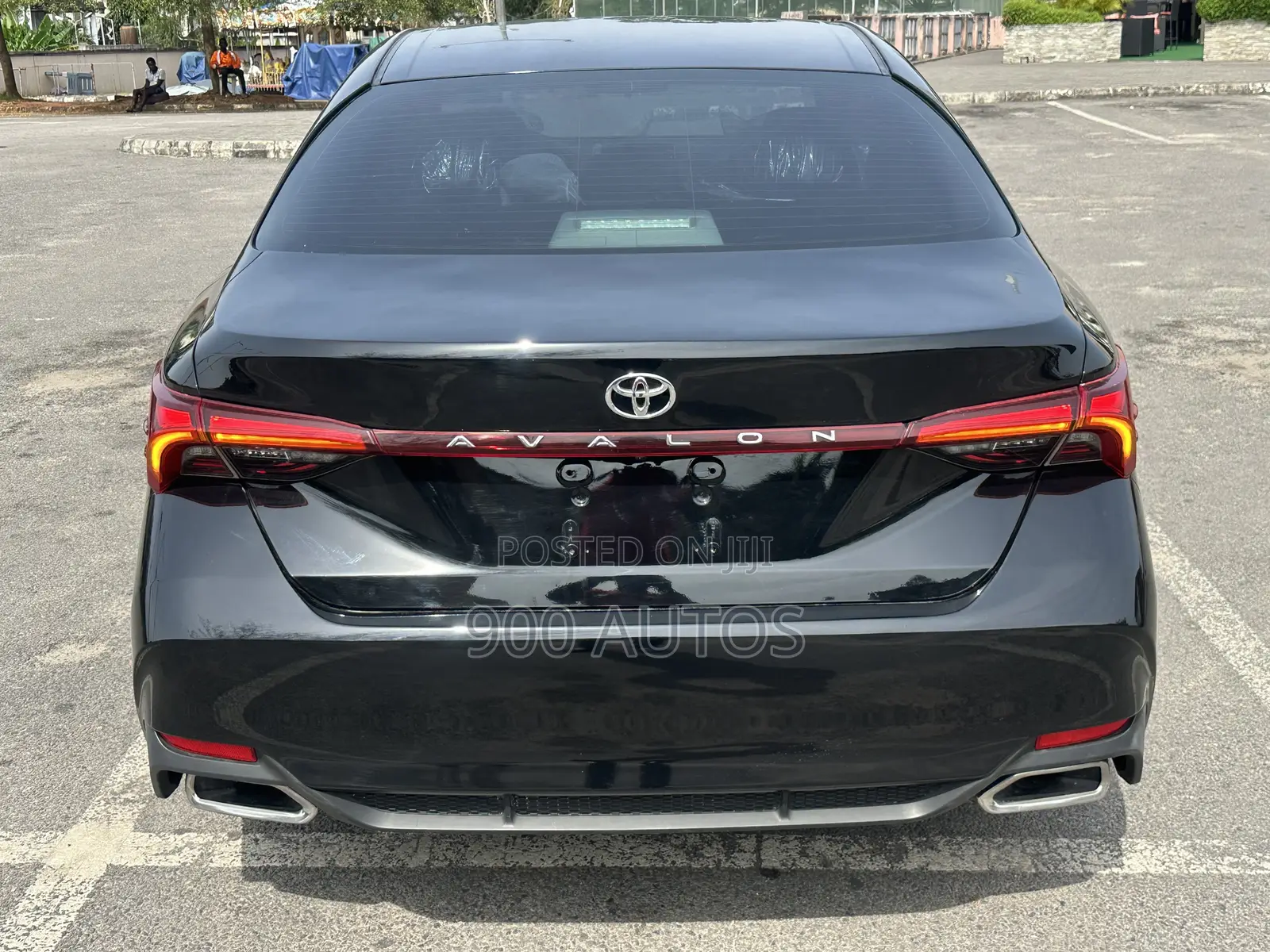 Toyota Avalon XLE 2021 Black