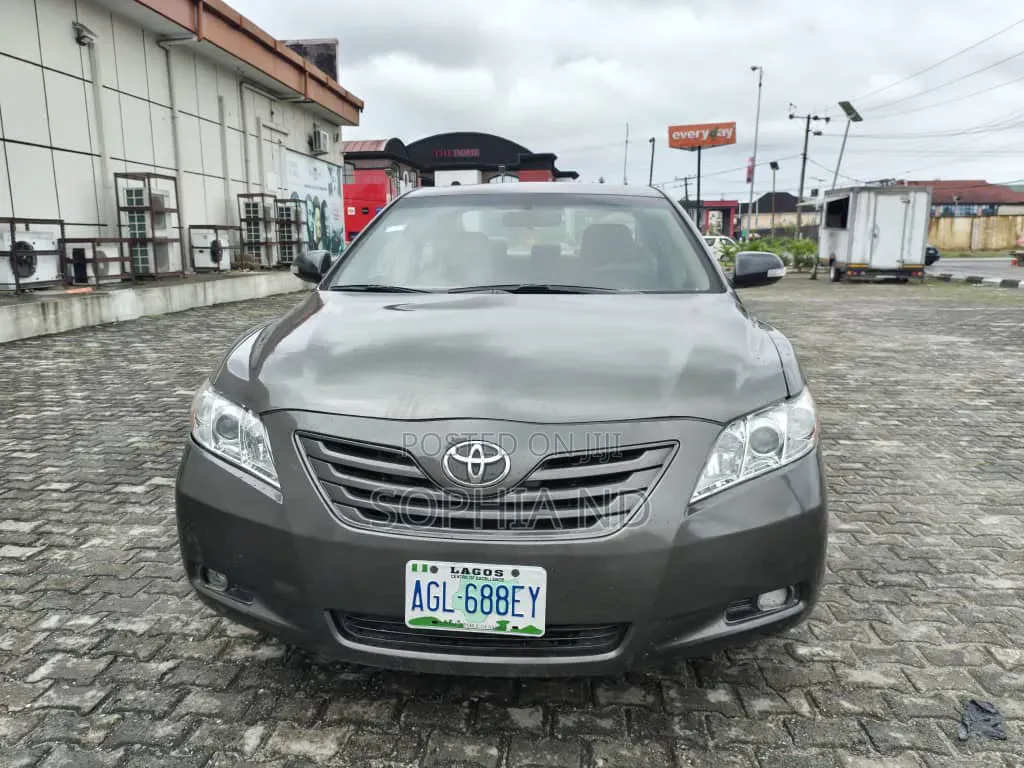 Toyota Camry 2008 Gray