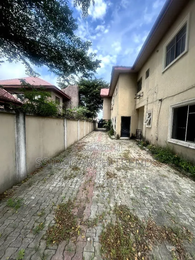 4bdrm Duplex in Call To Access, VGC / Ajah for sale
