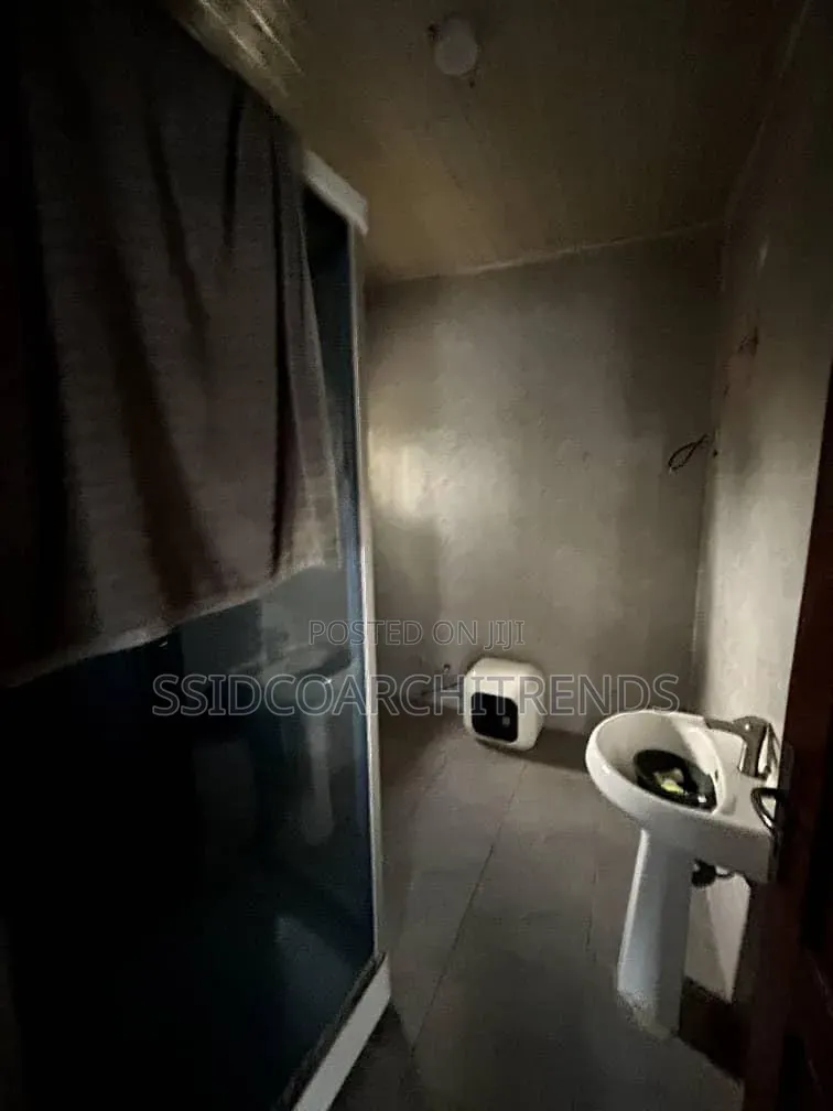 4bdrm Duplex in Call To Access, VGC / Ajah for sale