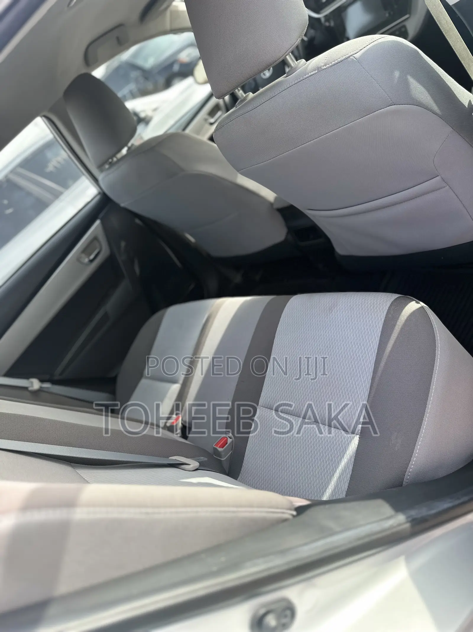 Toyota Corolla 2018 Silver