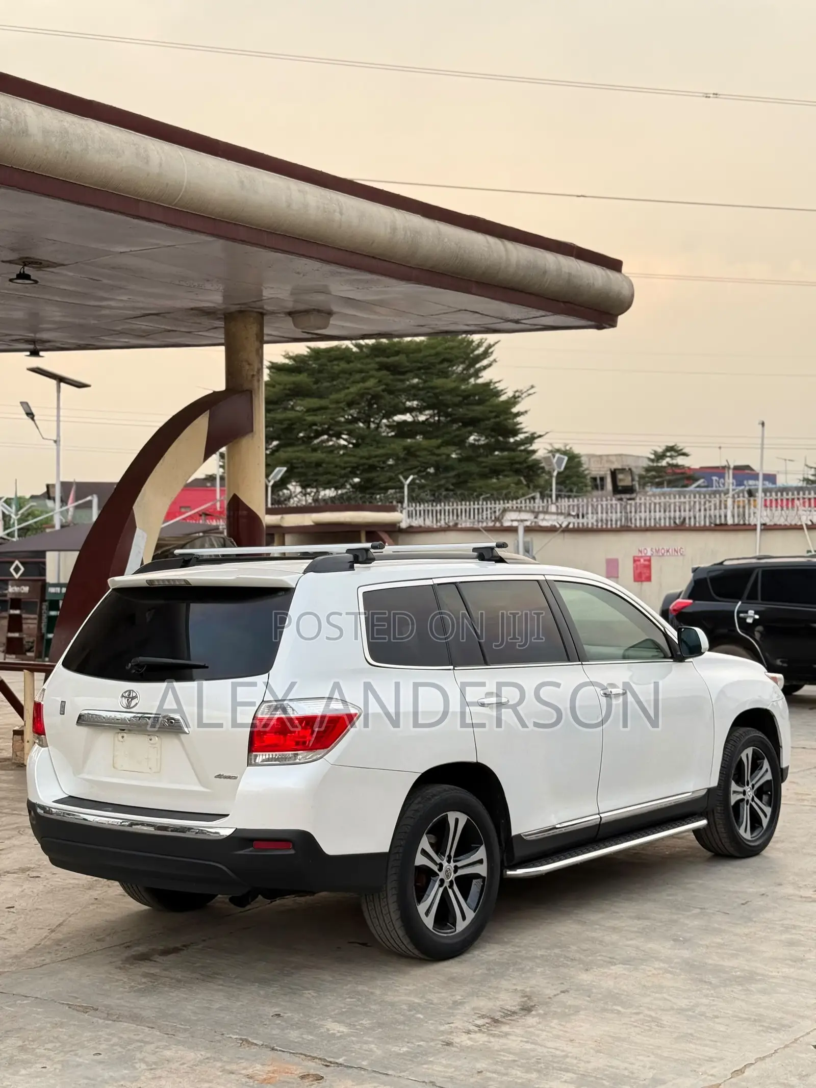 Toyota Highlander Limited 3.5l 4WD 2013 White