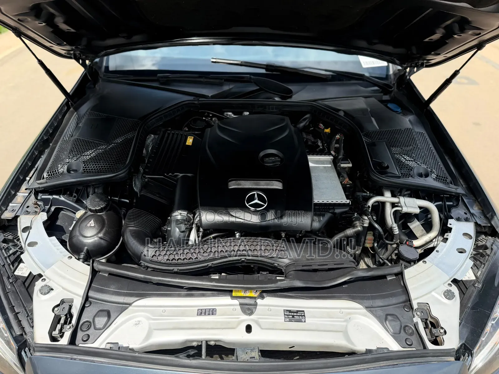 Mercedes-Benz C300 2016 Gray