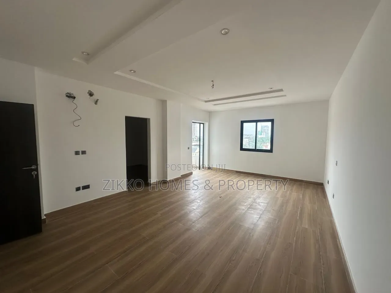 4bdrm Block of Flats in Banana Island Road for rent