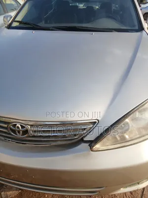 Toyota Camry 2004 Gold