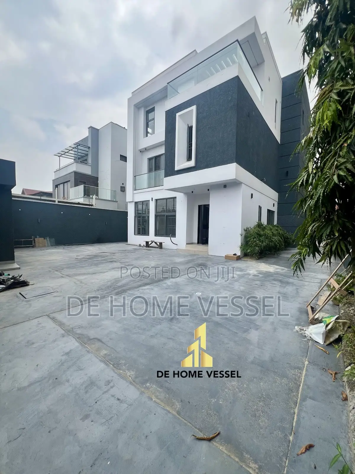 5bdrm Duplex in Ikoyi for sale