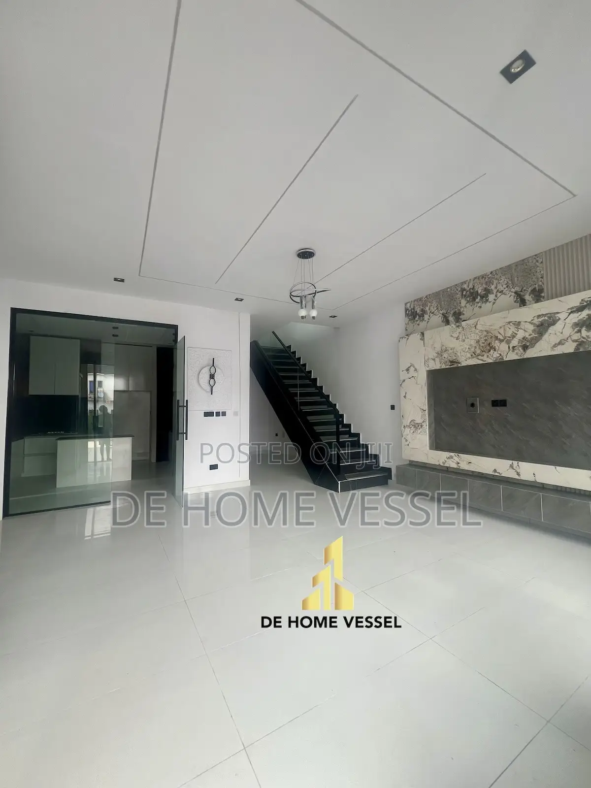 4bdrm Duplex in Ikota for sale
