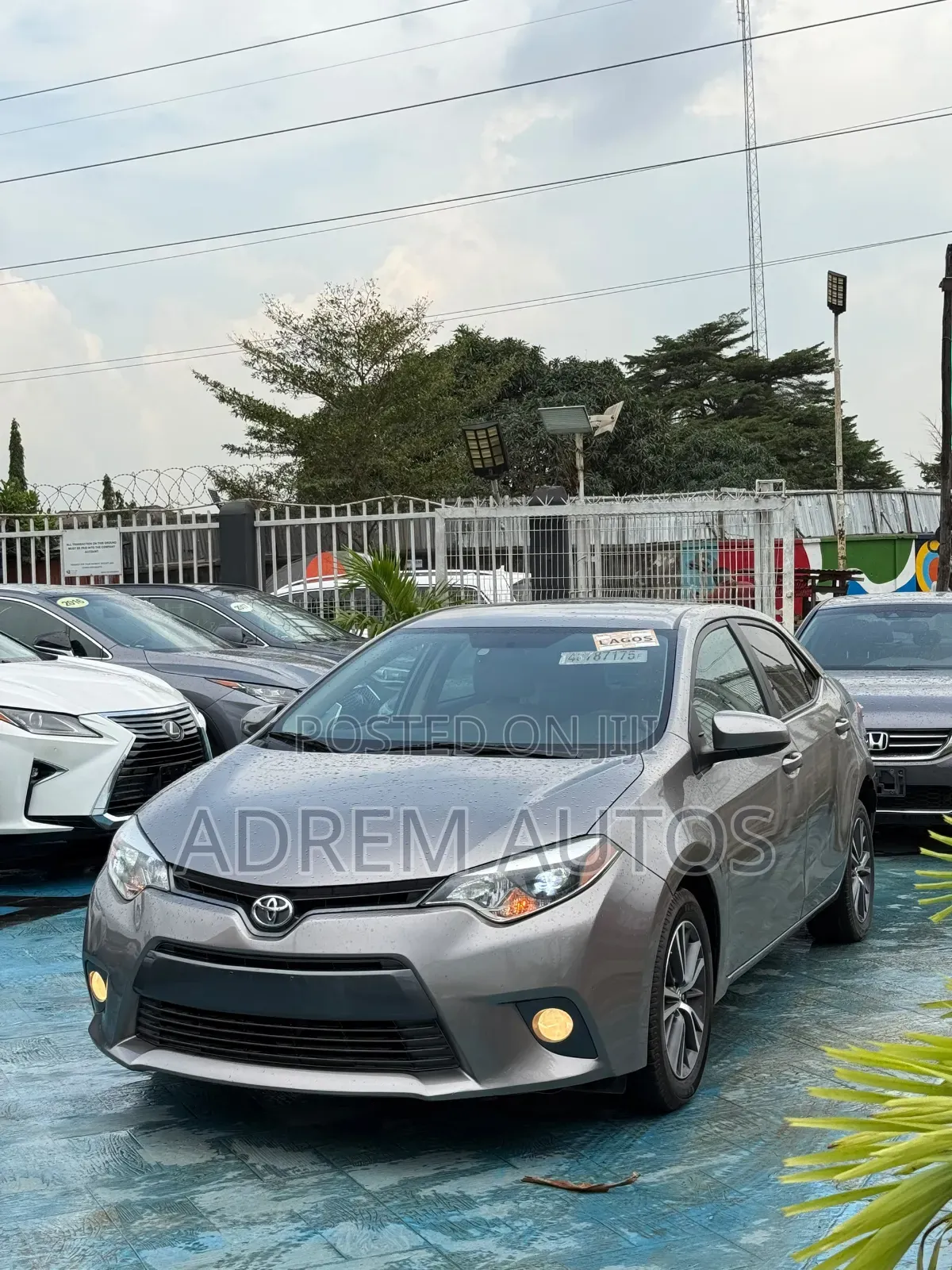 Toyota Corolla LE 4dr Sedan (1.8L 4cyl CVT) 2016 Gray