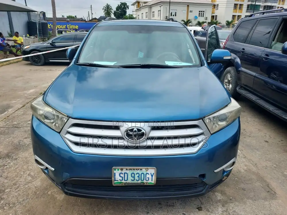 Toyota Highlander 2009 Blue