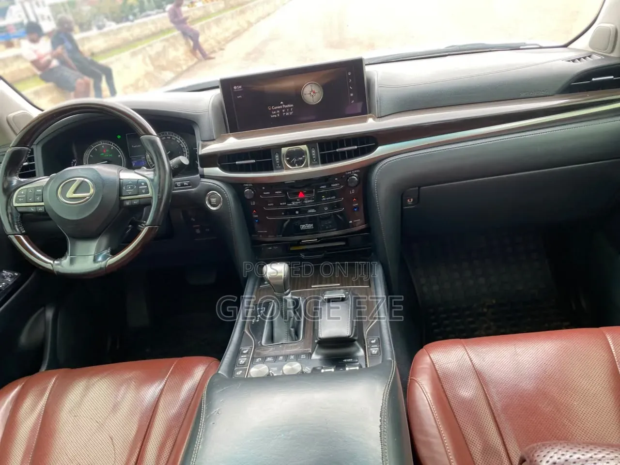 Lexus LX 570 (5 seats) AWD 2018 White