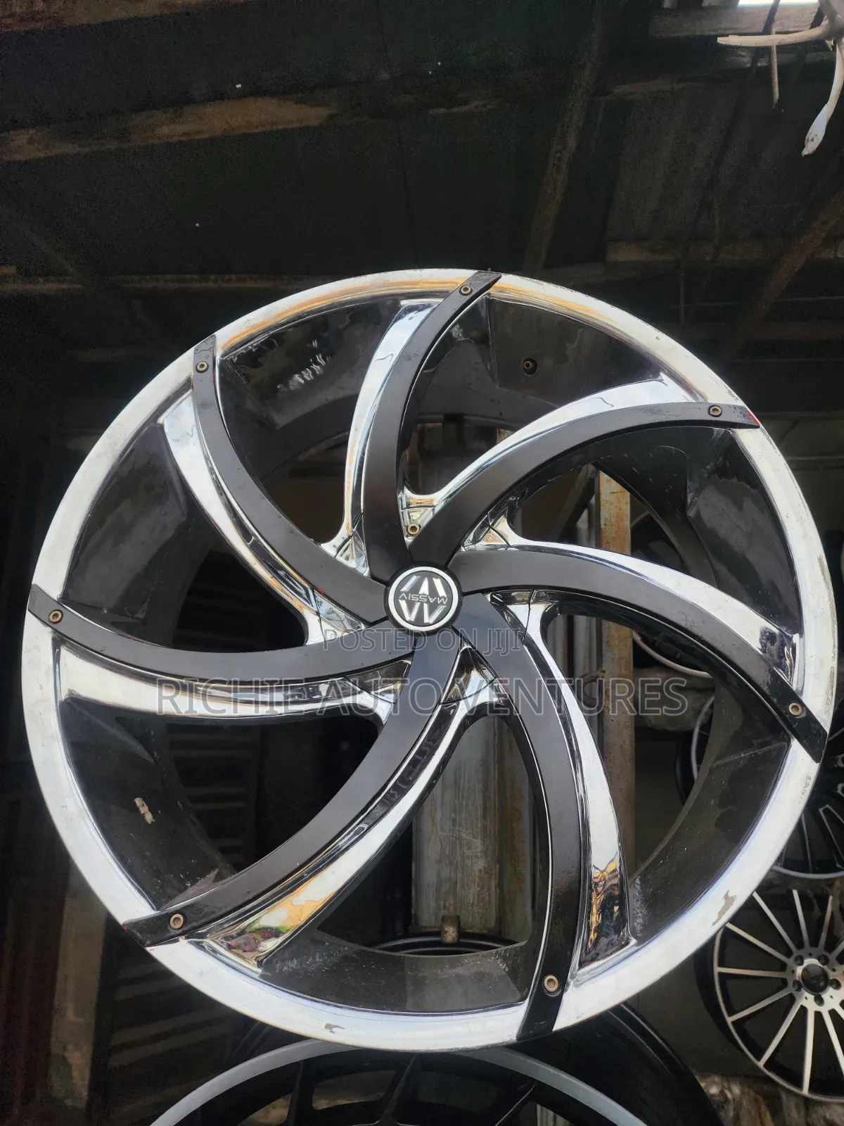 Original Used Chrome 24-Inch Rim.