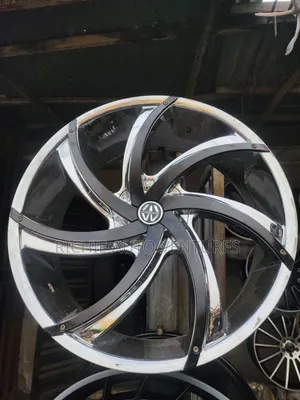 Original Used Chrome 24-Inch Rim.
