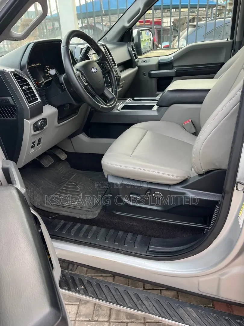 Ford F-150 2016 Silver