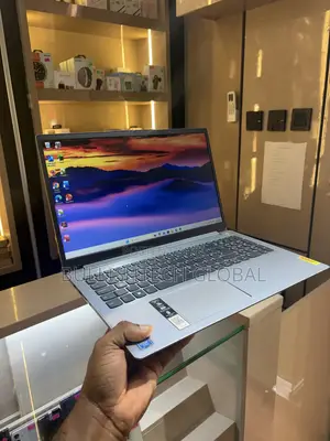 Laptop Lenovo IdeaPad 1 4GB Intel Celeron SSD 128GB