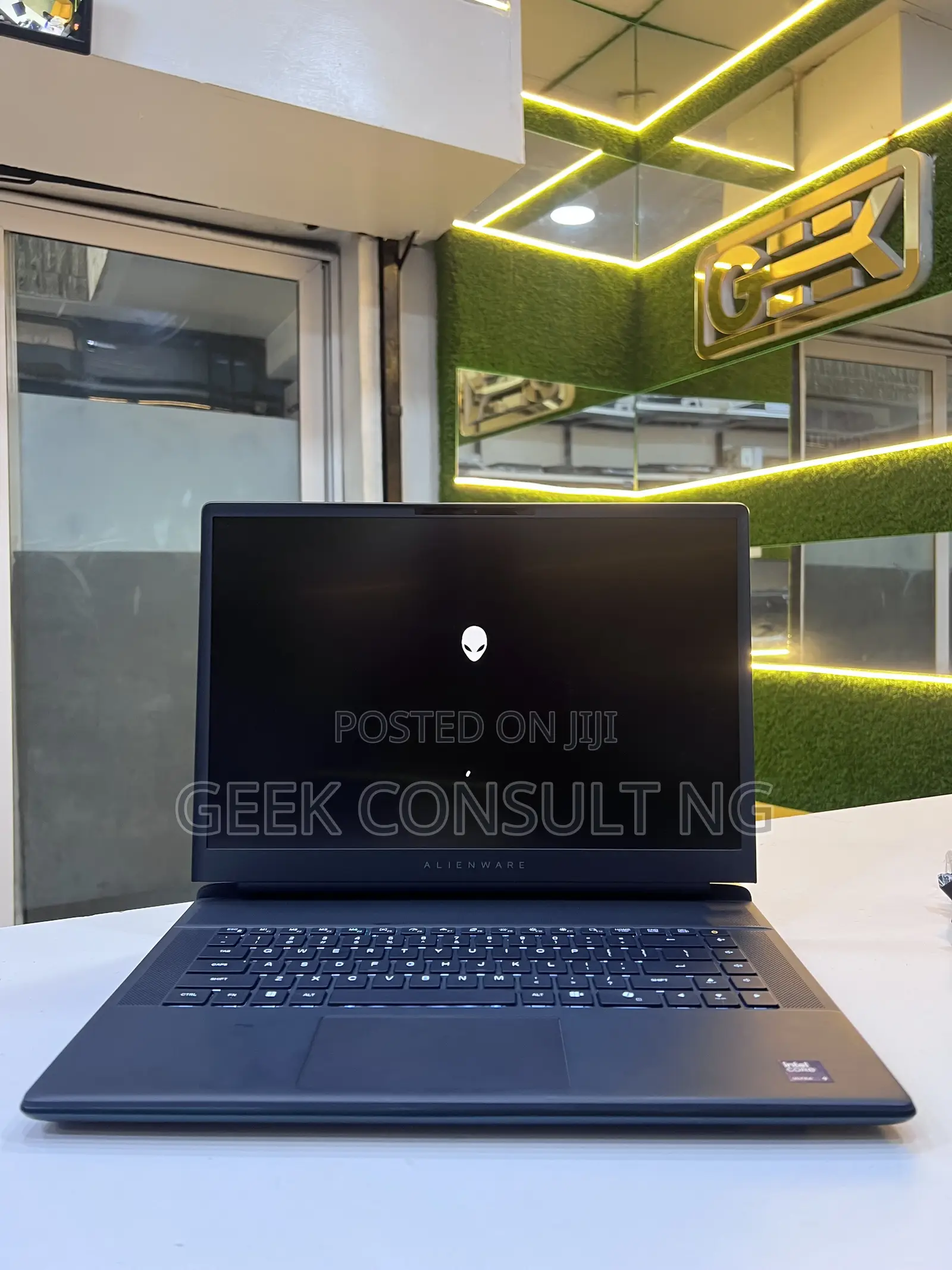 Laptop Alienware Area-51 32GB Intel Core Ultra 9 SSD 1T