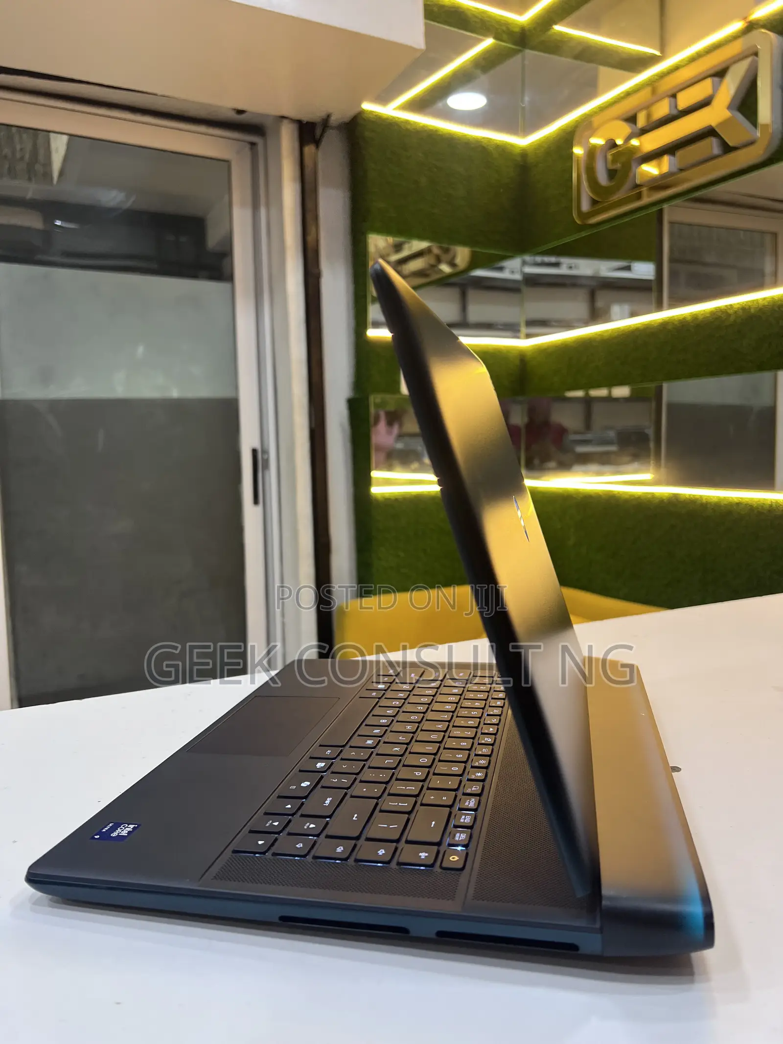 Laptop Alienware Area-51 32GB Intel Core Ultra 9 SSD 1T
