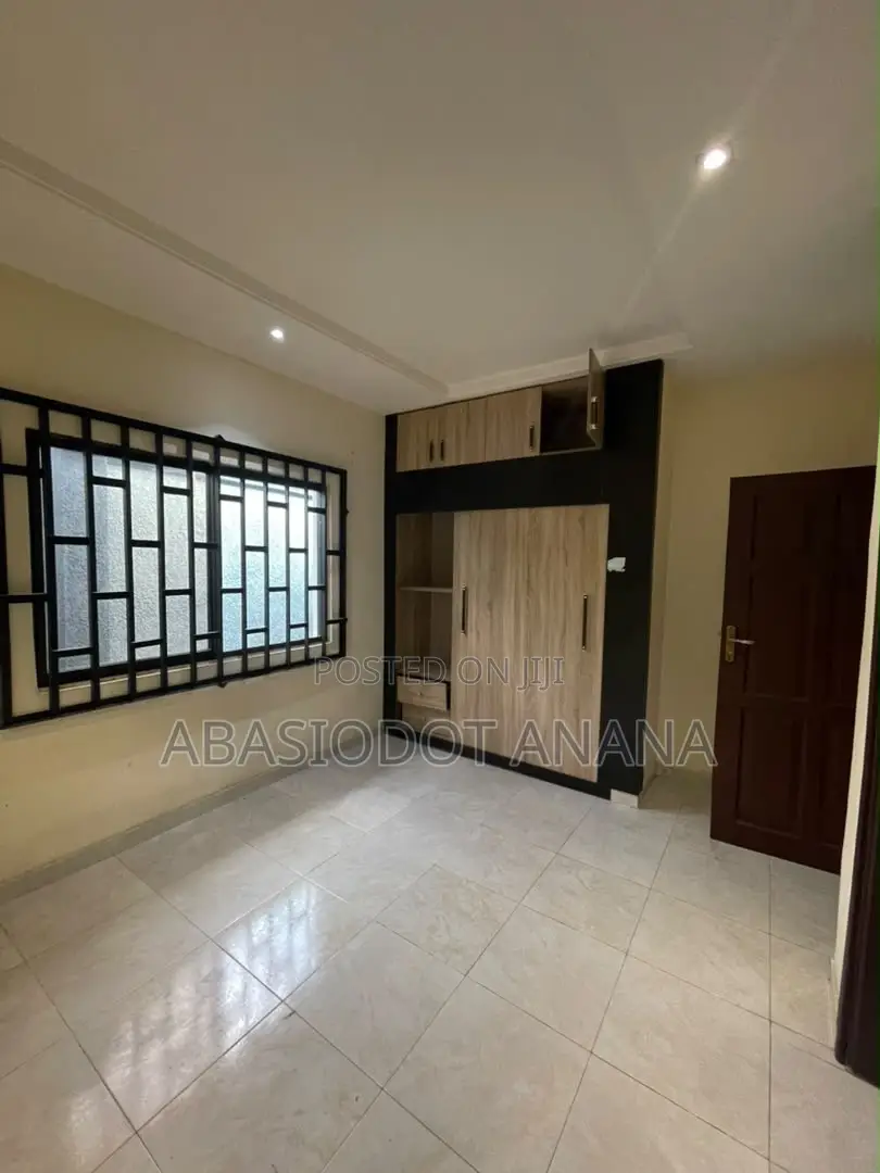 3bdrm Bungalow in Sylvanus Okon, Uyo for rent