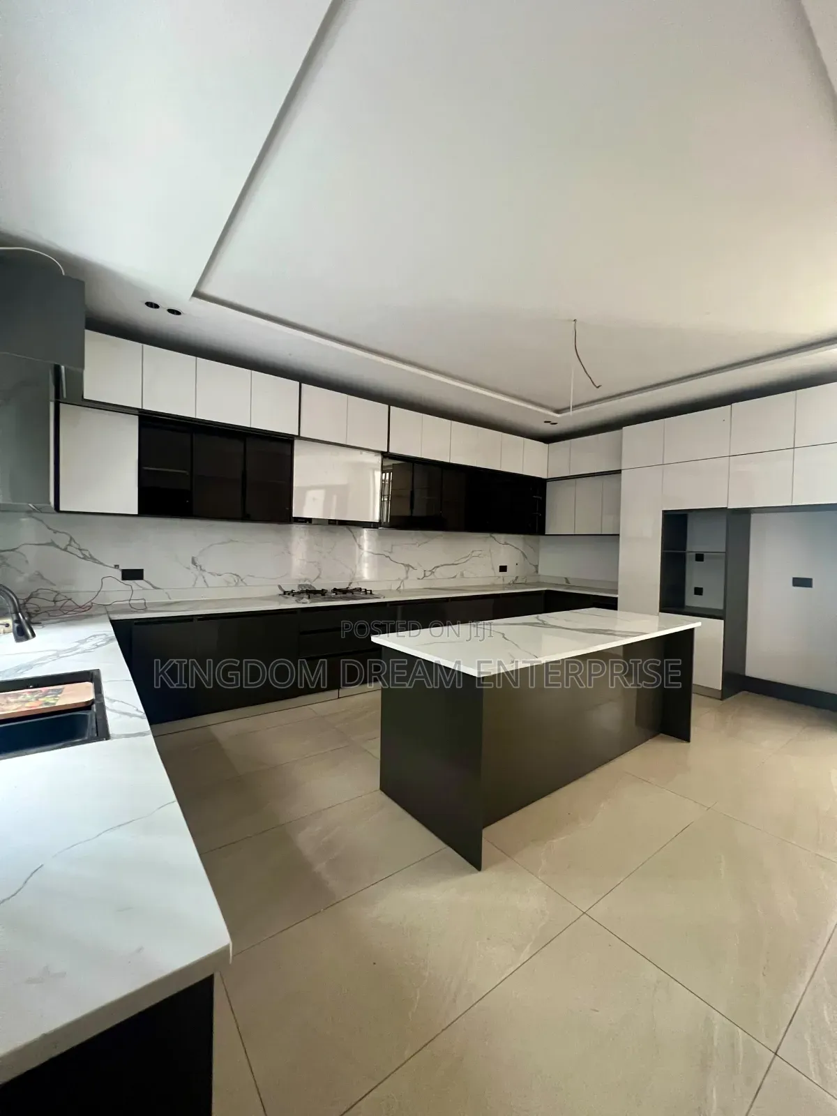 5bdrm Duplex in Old Ikoyi Lagos for sale