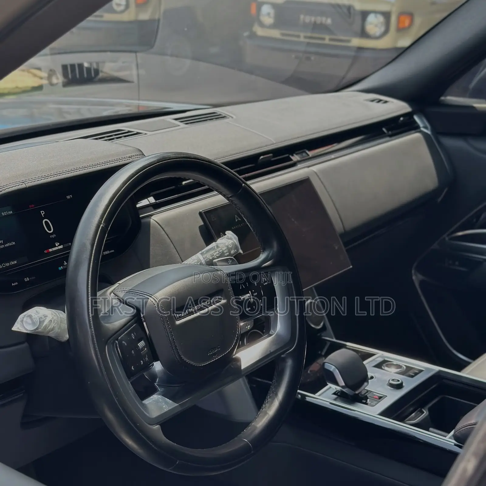 Land Rover Range Rover Vogue 2024 Black