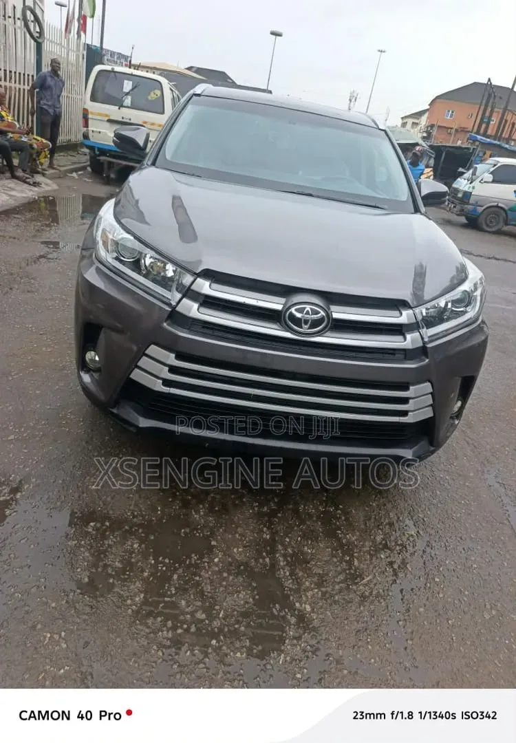 Toyota Highlander 2015 Gray