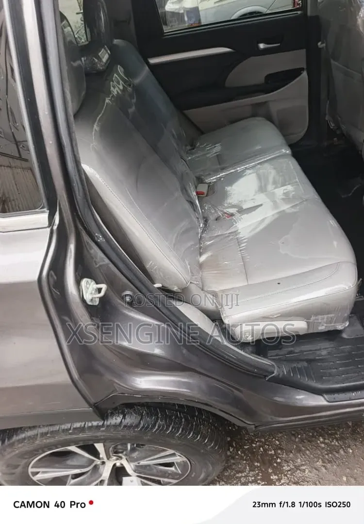 Toyota Highlander 2015 Gray