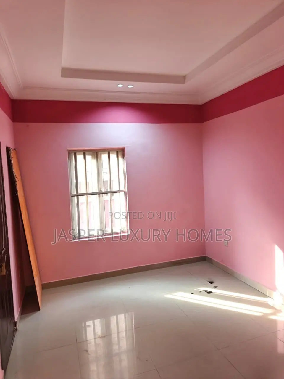 3bdrm Apartment in Ogudu for rent