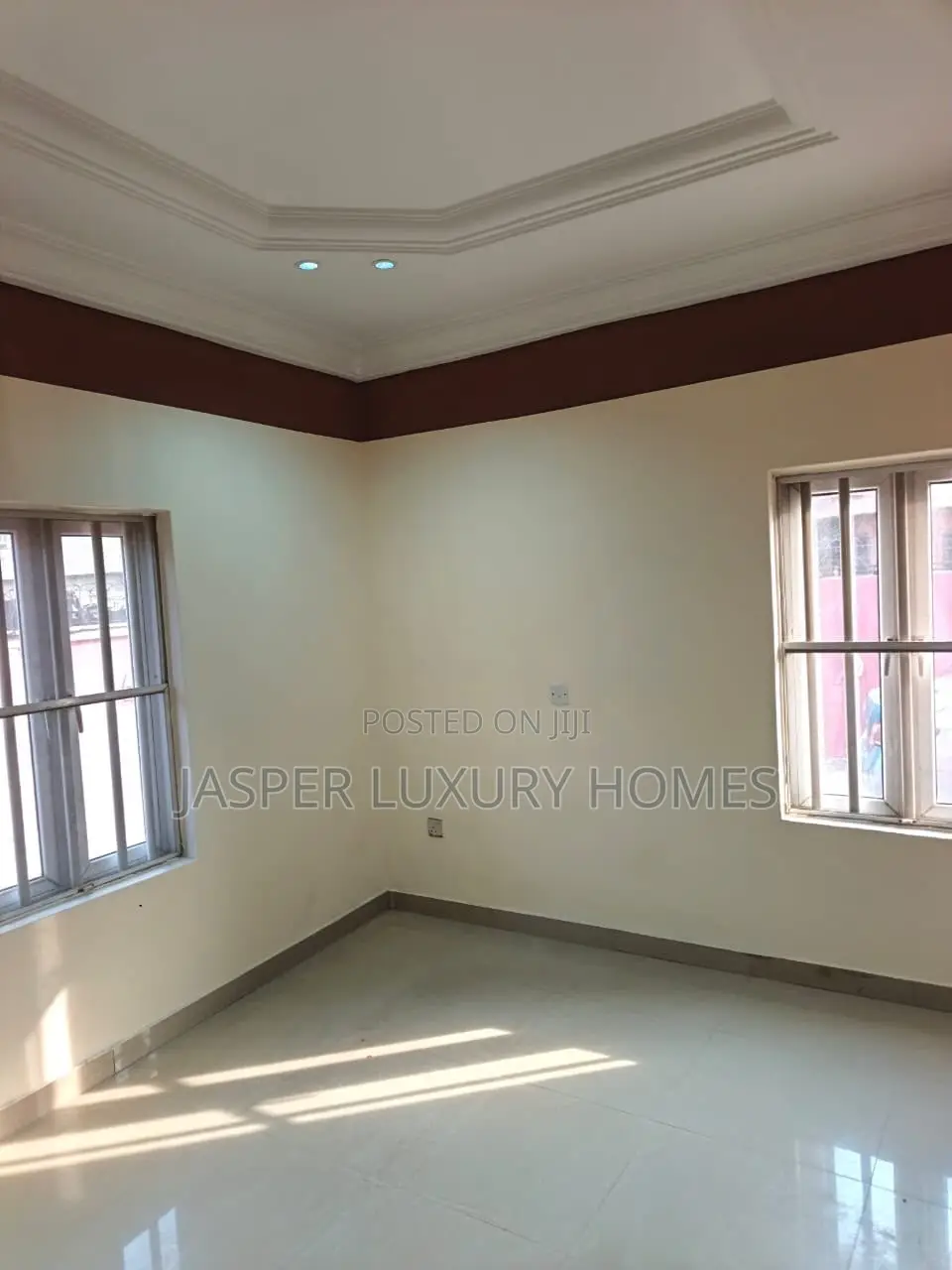 3bdrm Apartment in Ogudu for rent
