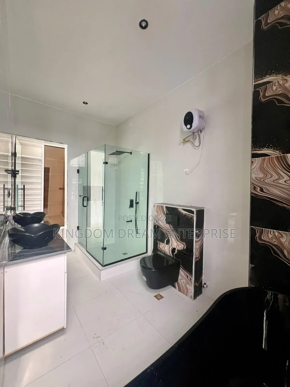 4bdrm Duplex in Ikota Lekki Lagos for sale