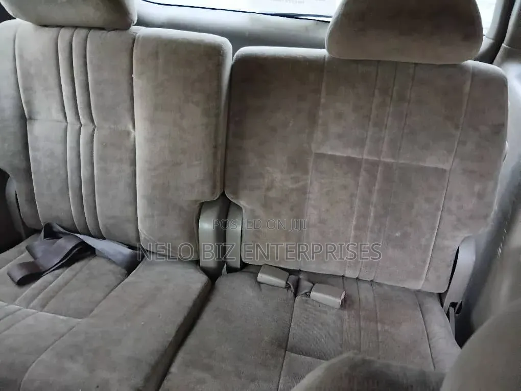 Toyota Sienna 2001 Gold