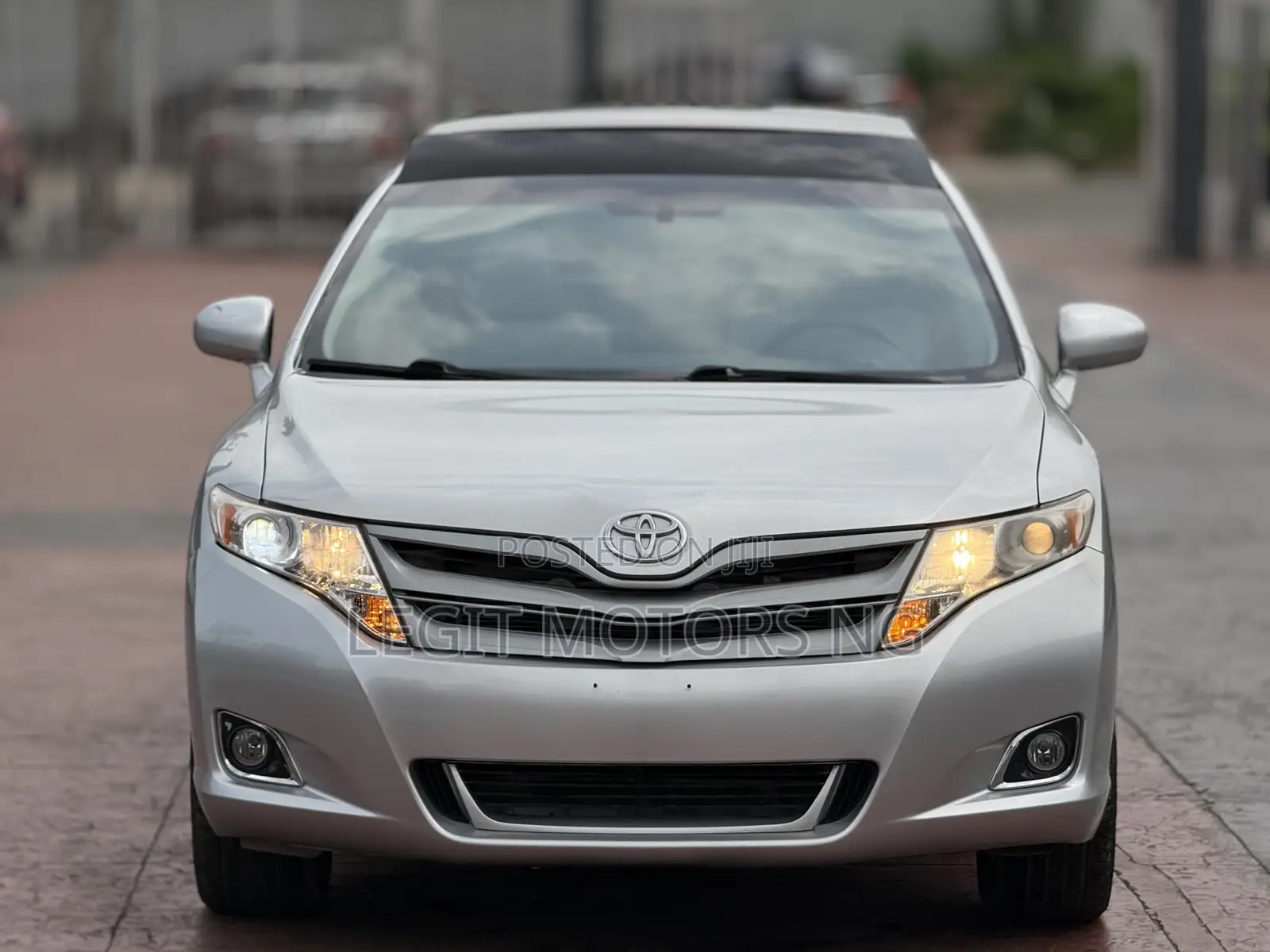 Toyota Venza 2010 Silver