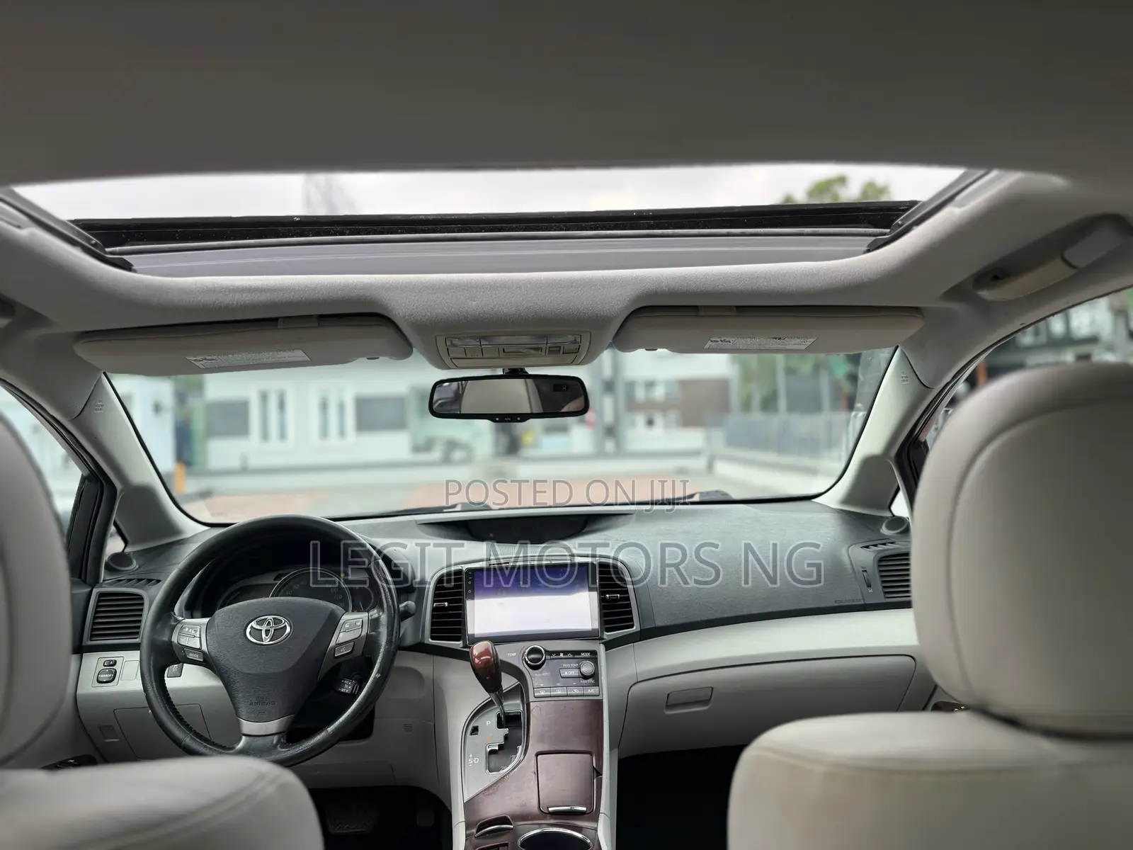 Toyota Venza 2010 Silver