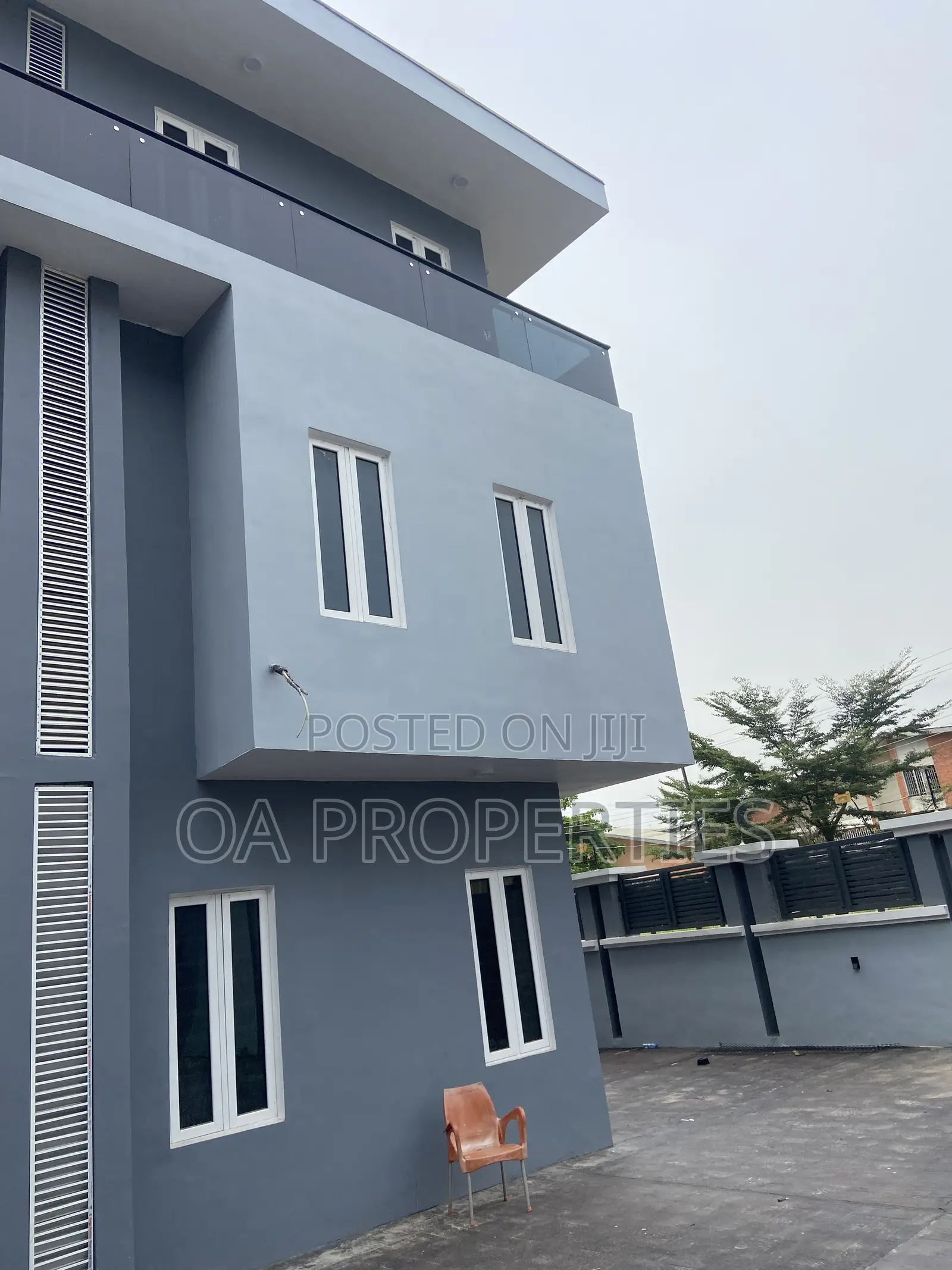 4bdrm Townhouse / Terrace in Old Bodija Estate, for rent