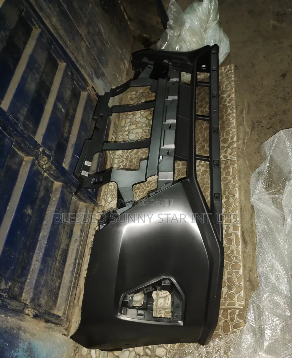 Front Bumper Nissan Kick