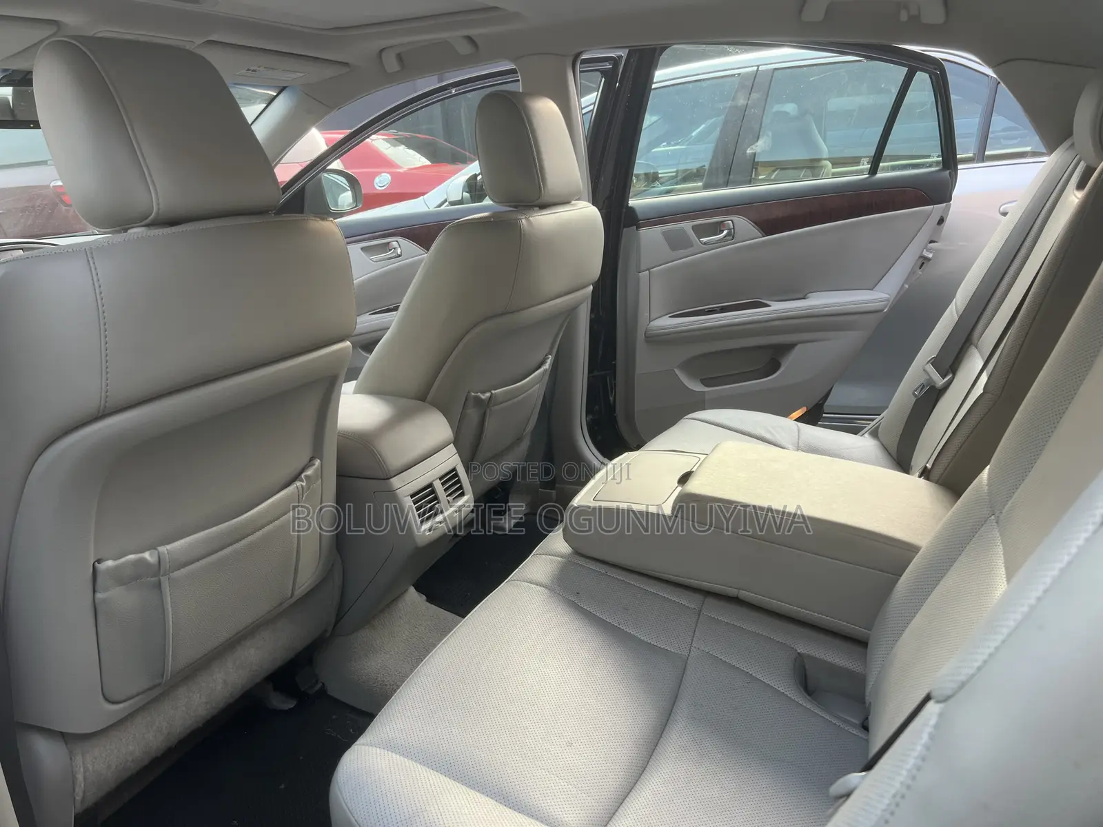 Toyota Avalon Limited Sedan FWD (3.5L 6cyl 6A) 2012 Gray