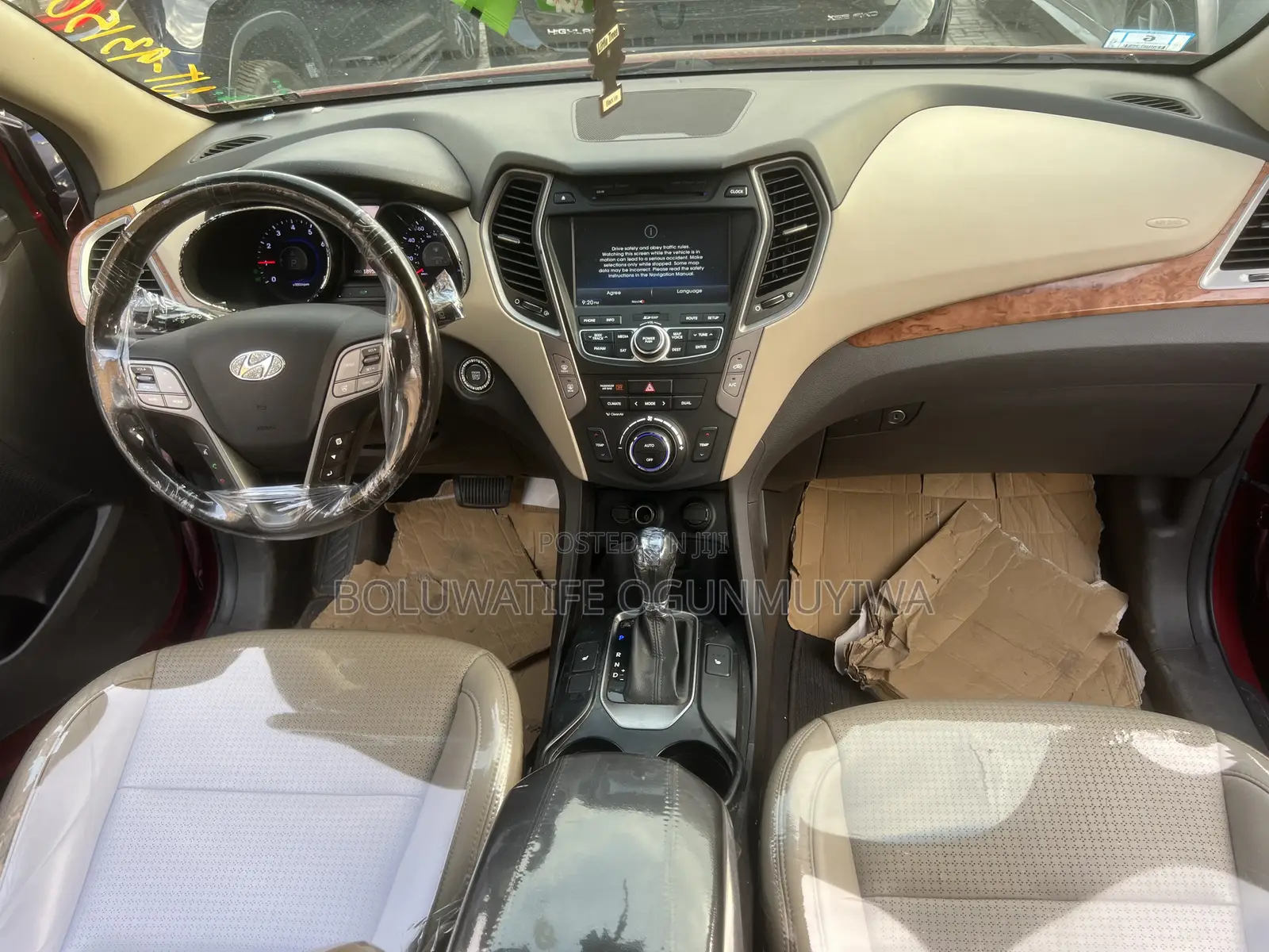 Hyundai Santa Fe 2015 Red