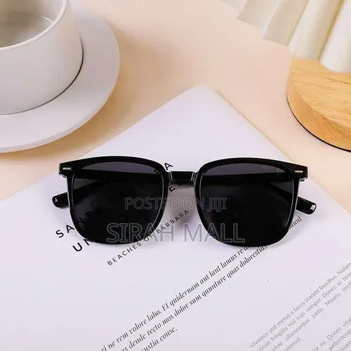 Unisex Black Frame + Grey Sheet Glass