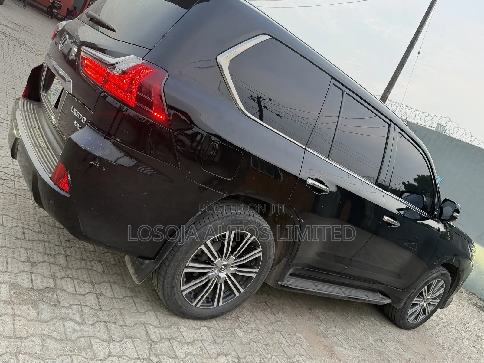 Lexus LX 570 AWD 2019 Black