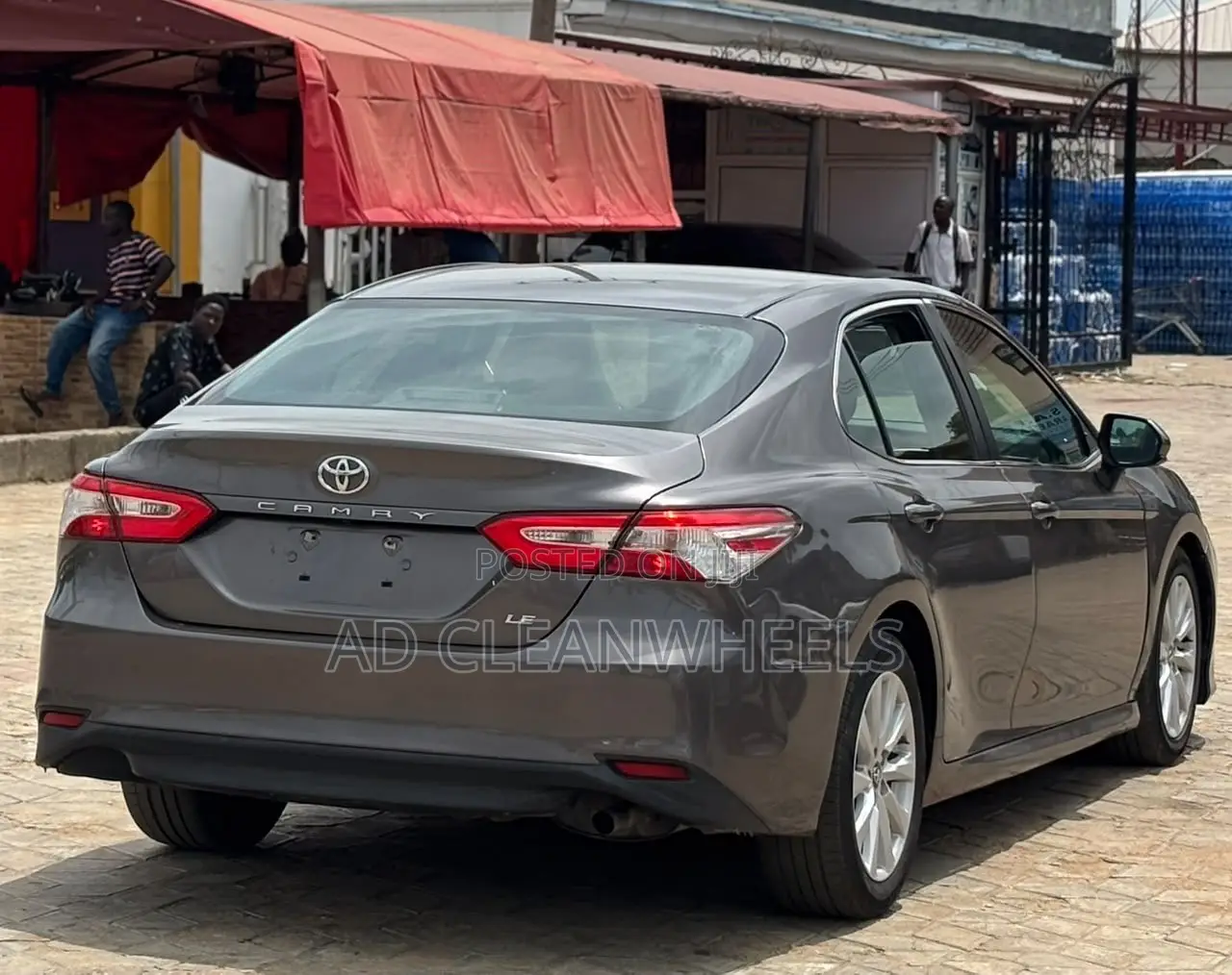 Toyota Camry LE FWD (2.5L 4cyl 8AM) 2018 Gray
