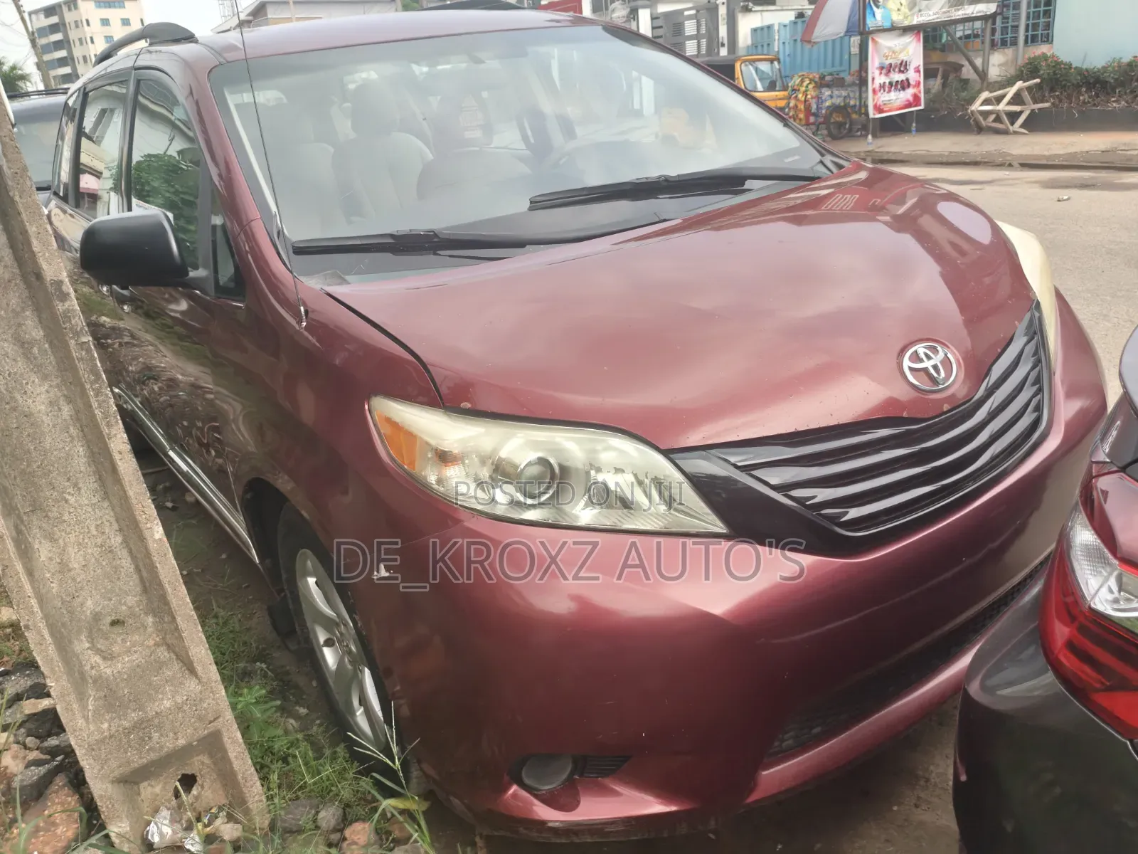 Toyota Sienna LE AWD 7-Passenger 2013 Burgundy