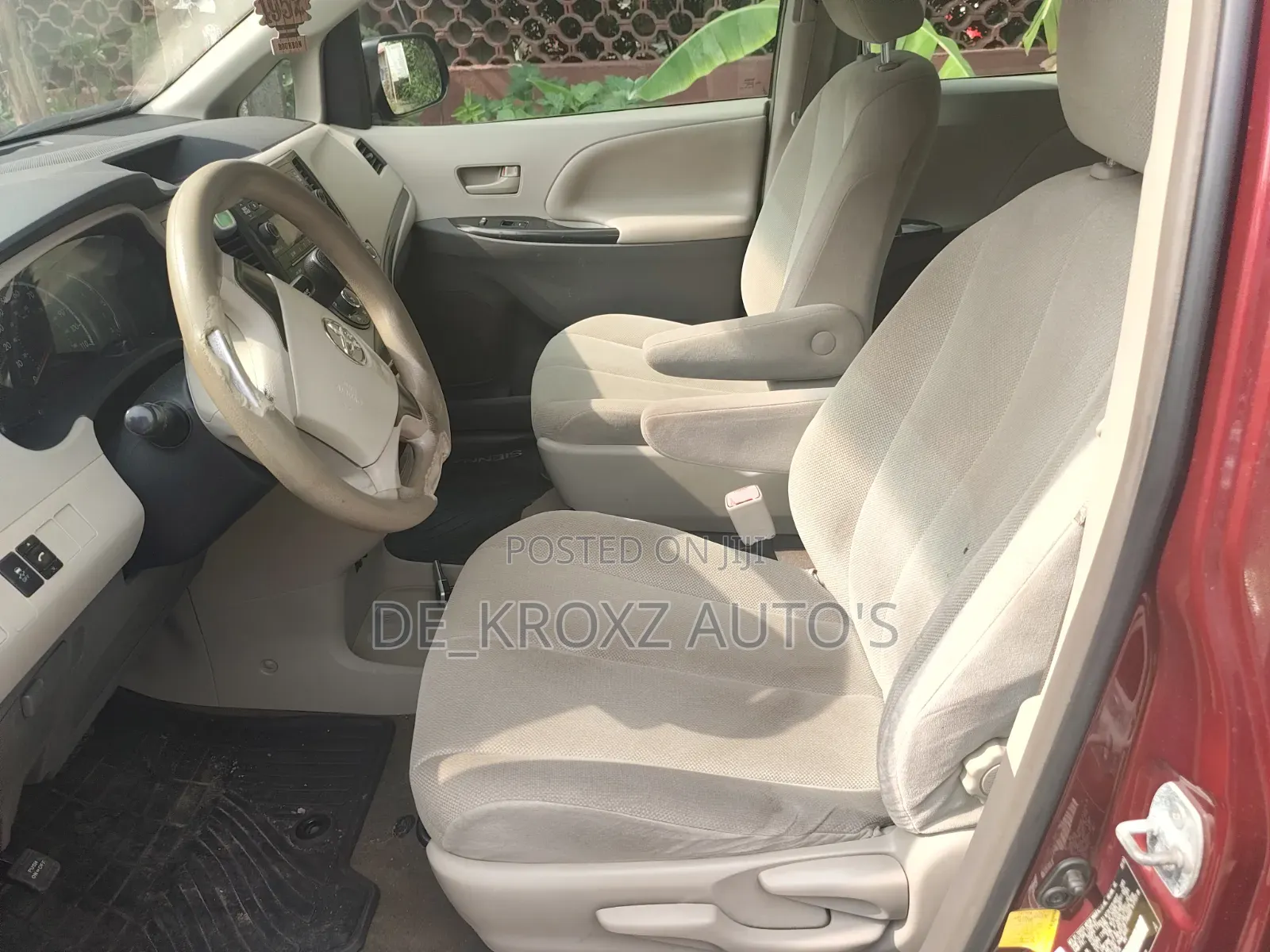 Toyota Sienna LE AWD 7-Passenger 2013 Burgundy