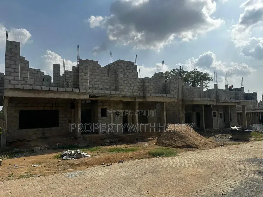3bdrm Apartment in Durumi Phase 3 for Sale