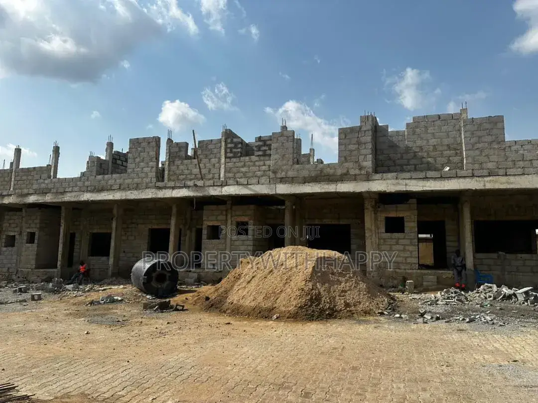 3bdrm Apartment in Durumi Phase 3 for Sale