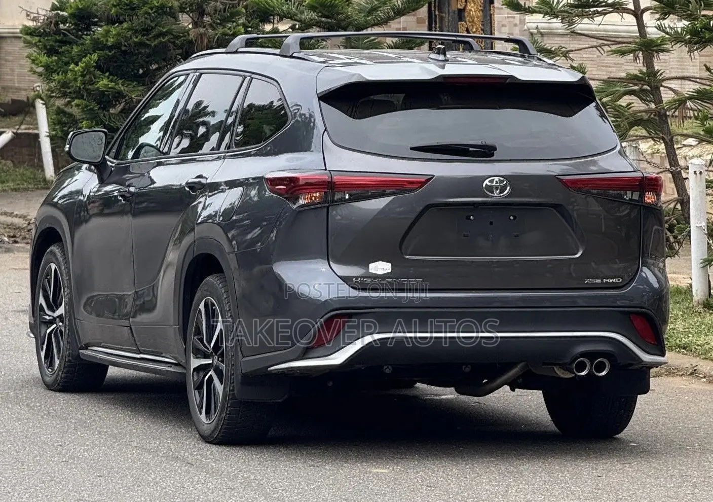 Toyota Highlander XSE 2022 Gray