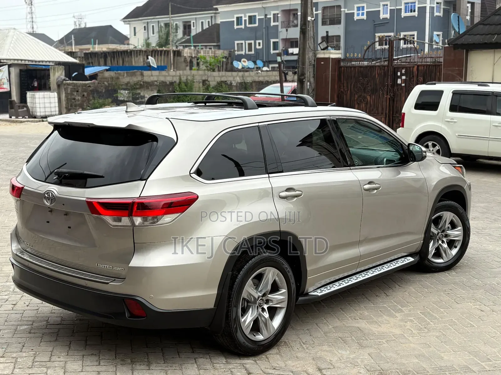 Toyota Highlander 2018 Gold